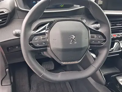 Peugeot 208 – Foto 9