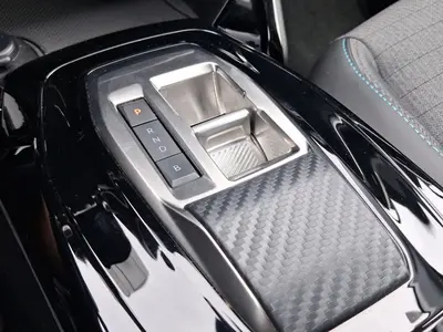 Peugeot 208 – Foto 11