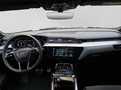 Audi Q8 Sportback e-tron – Foto 5