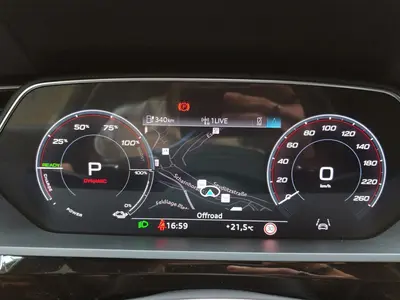 Audi Q8 Sportback e-tron – Foto 10