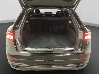 Audi Q8 – Foto 17