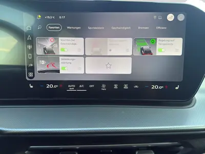Audi Q3 – Foto 15