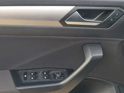 Volkswagen T-Roc – Foto 8