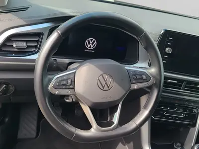 Volkswagen T-Roc – Foto 9