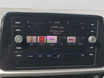 Volkswagen T-Roc – Foto 13