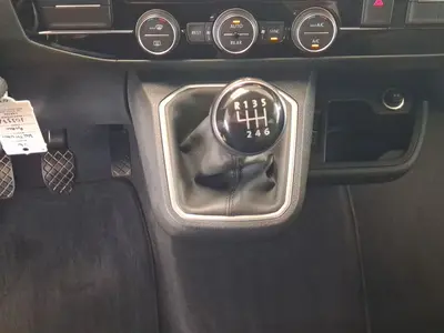 Volkswagen T6.1 Multivan – Foto 11