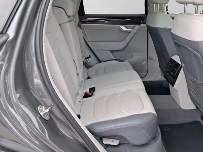 Volkswagen Touareg – Foto 6