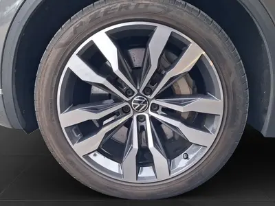 Volkswagen Touareg – Foto 7
