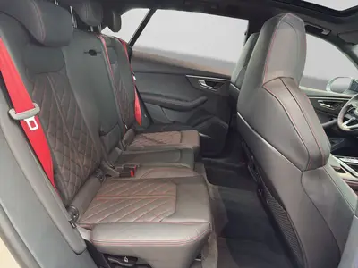 Audi Q8 – Foto 6