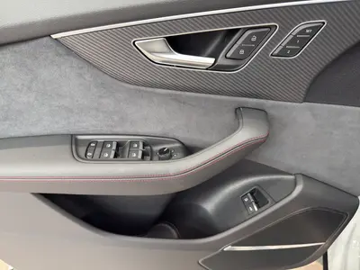 Audi Q8 – Foto 8