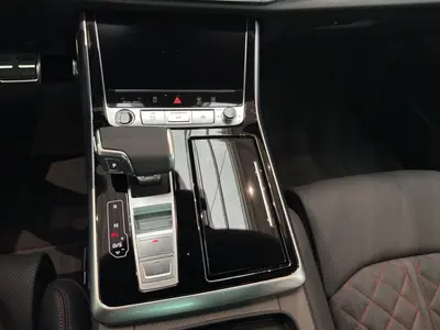 Audi Q8 – Foto 11