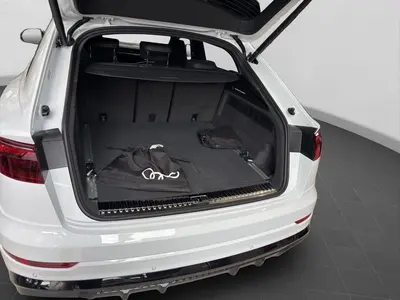 Audi Q8 – Foto 18