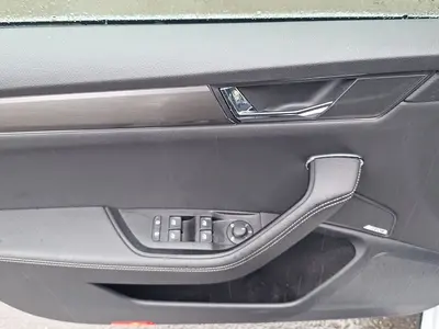 Skoda Superb – Foto 8