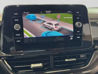 Volkswagen T-Roc – Foto 15