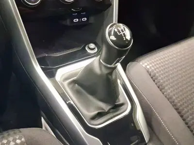 Volkswagen T-Roc – Foto 11