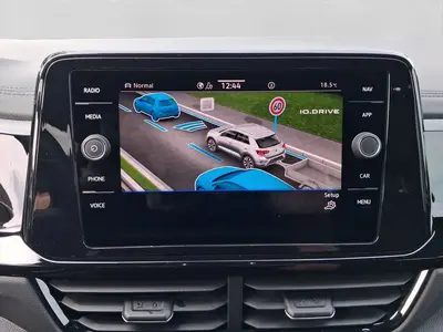 Volkswagen T-Roc – Foto 14