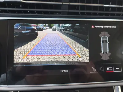 Audi Q8 – Foto 16