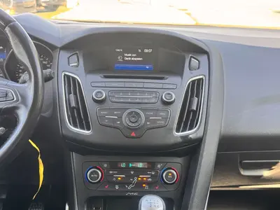 Ford Focus – Foto 30
