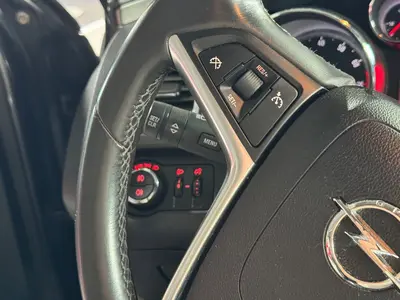 Opel Insignia – Foto 16