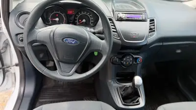 Ford Fiesta – Foto 11