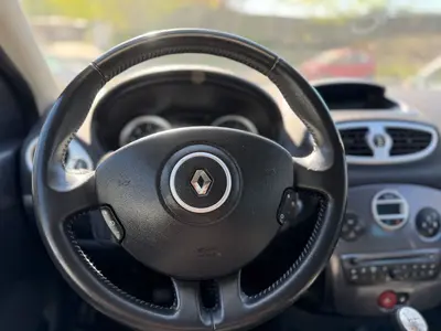 Renault Clio – Foto 11