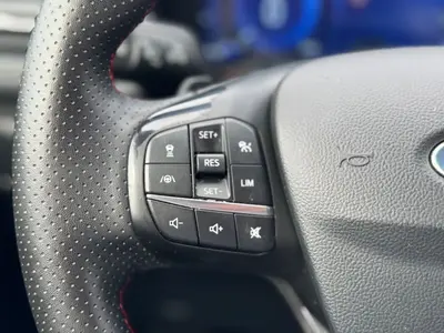 Ford Kuga – Foto 16