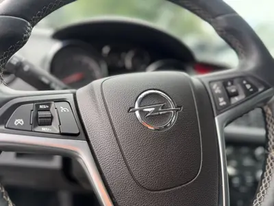 Opel Meriva – Foto 13