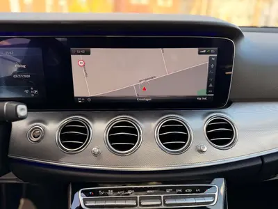 Mercedes-Benz E 220 – Foto 29