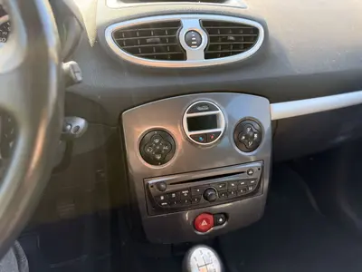 Renault Clio – Foto 14