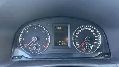 Volkswagen Touran – Foto 13