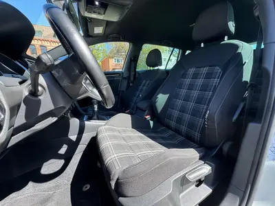 Volkswagen Golf – Foto 13