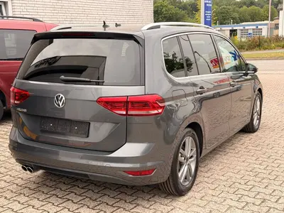 Volkswagen Touran – Foto 6