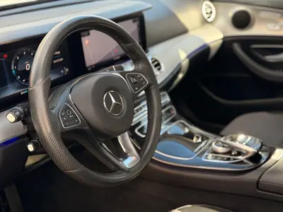 Mercedes-Benz E 220 – Foto 33
