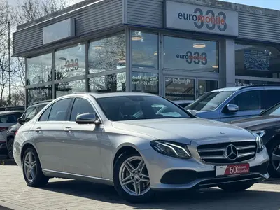 Mercedes-Benz E 220 – Foto 1