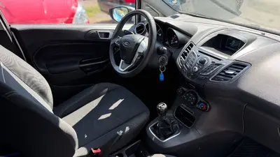 Ford Fiesta – Foto 7
