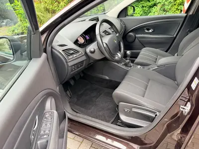 Renault Megane – Foto 9