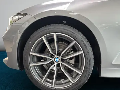 BMW 320 – Foto 10
