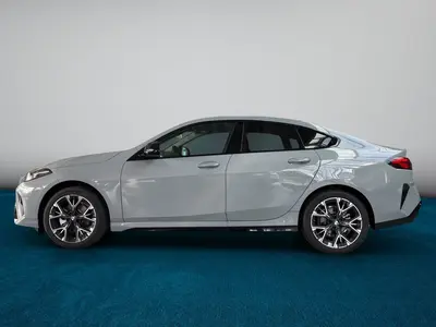 BMW 220 – Foto 2