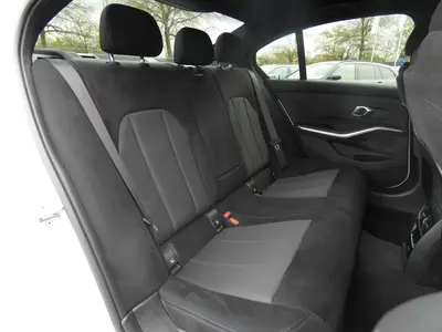 BMW 320 – Foto 18