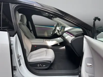 Xpeng P7 – Foto 18