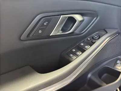 BMW 320 – Foto 11