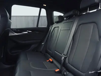 BMW iX3 – Foto 11