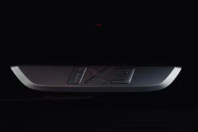 BMW iX3 – Foto 17