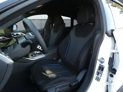 BMW i4 – Foto 10