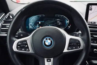BMW iX3 – Foto 15