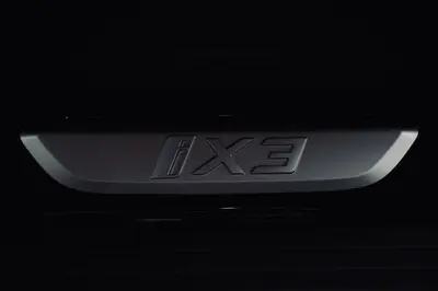 BMW iX3 – Foto 18