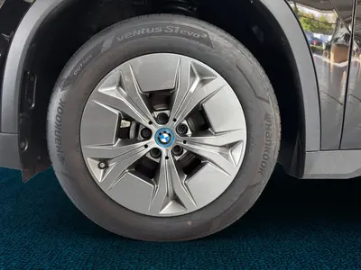 BMW iX1 – Foto 10
