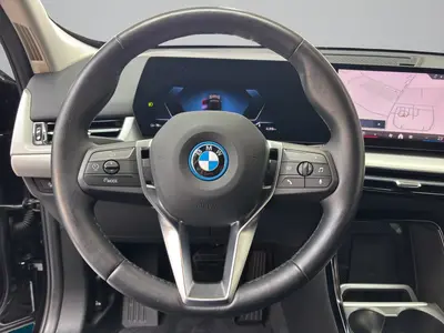 BMW iX1 – Foto 12