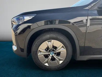 BMW iX1 – Foto 9