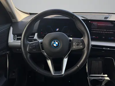 BMW iX1 – Foto 12